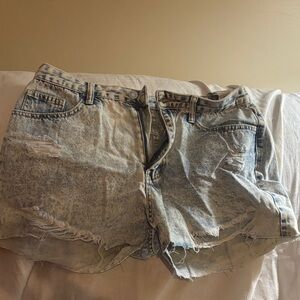 SHEIN Light Wash Distressed Jean Shorts